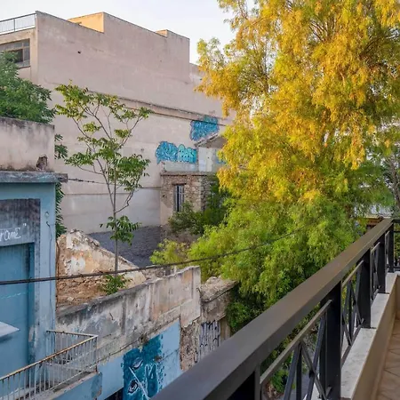 Fantastic With Shared Rooftop Deck * Athens