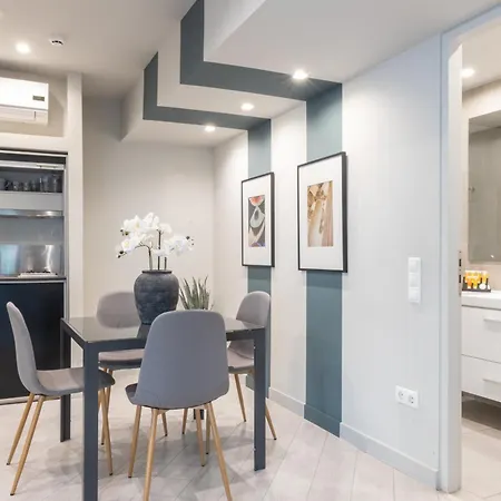 Fantastic With Shared Rooftop Deck * Athens